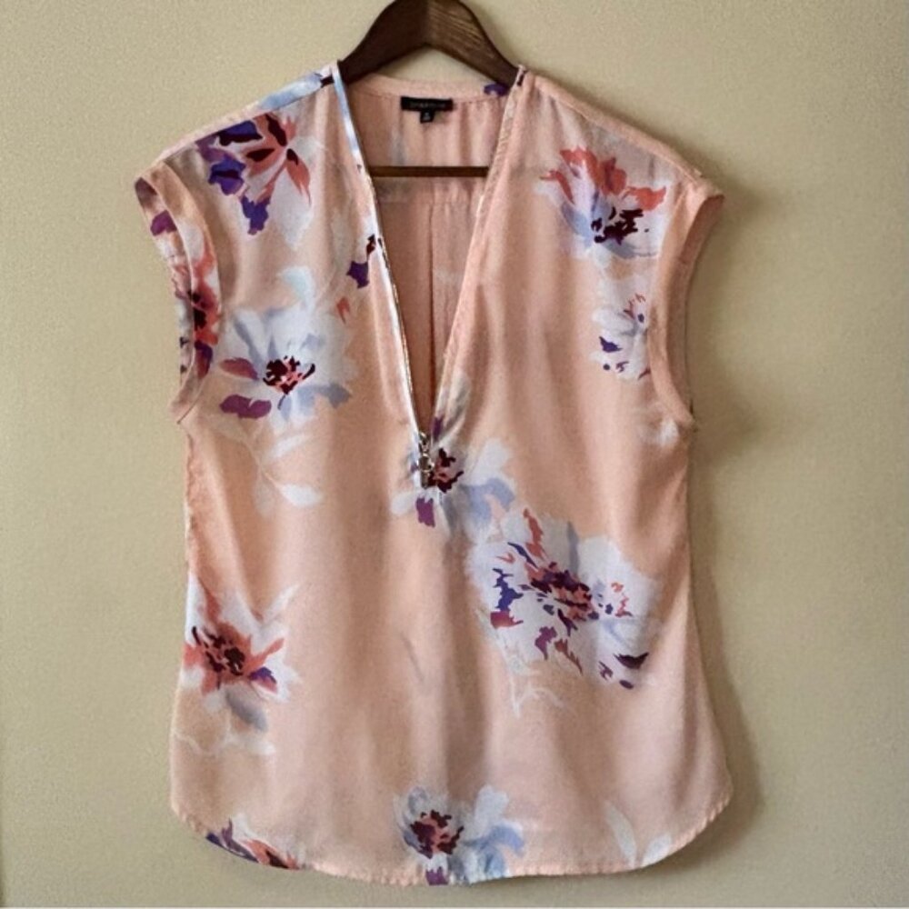 Dynamite| Pretty Peach & Pink Cap Sleeve Relaxed V-Neck Satin Zipper Blouse Sz M